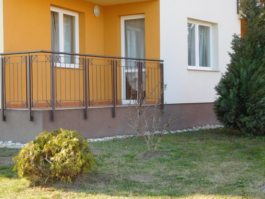 Jade Apartment Hegykő Exterior foto